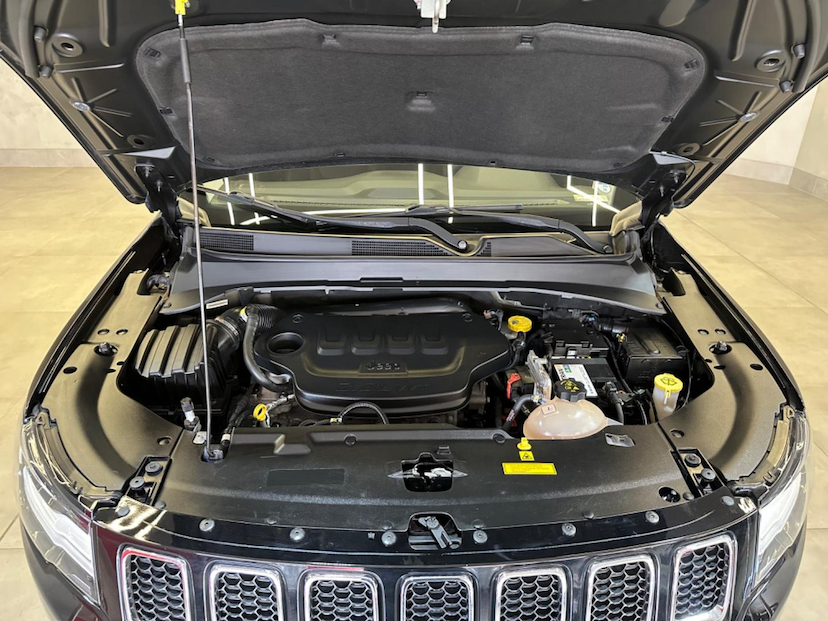 Foto do veículo JEEP COMPASS  LIMITED 2.0 4X2 FLEX 16V AUT 2018 96.248 KM 92.900,00