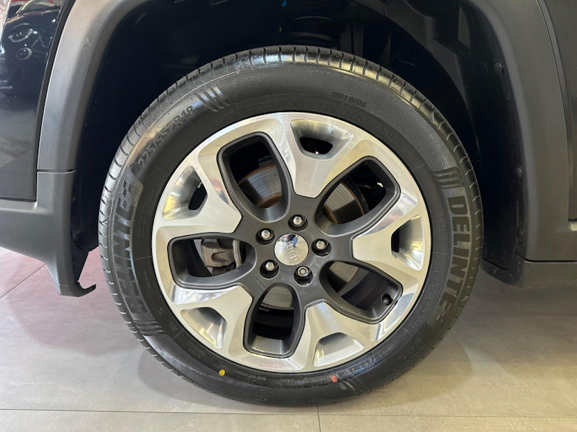 Foto do veículo JEEP COMPASS  LIMITED 2.0 4X2 FLEX 16V AUT 2018 96.248 KM 92.900,00