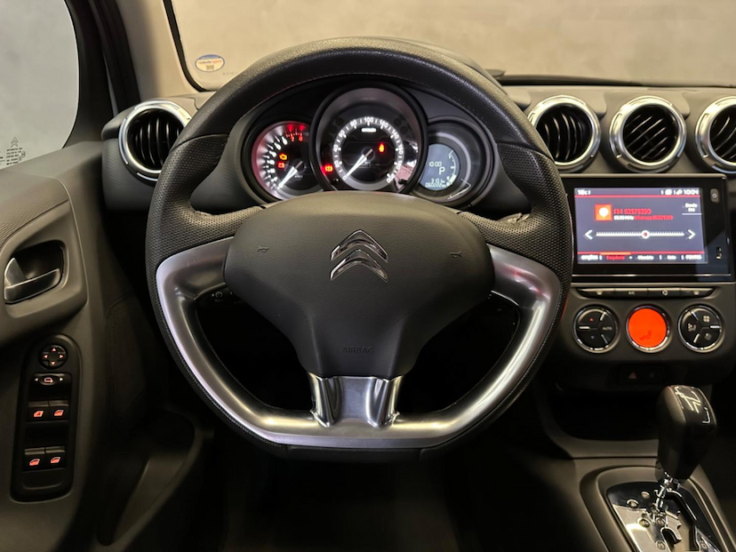 Foto do veículo CITROËN C3  URBAN TRAIL 1.6 FLEX 16V 5P AUT 2020 59.986 KM 70.900,00