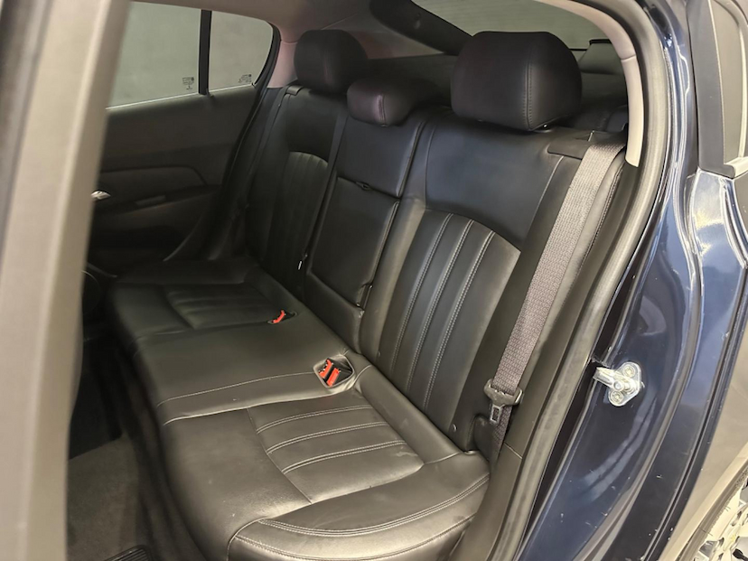 Foto do veículo CHEVROLET CRUZE  1.8 LT 16V FLEX 4P AUTOMÁTICO 2014 118.000 KM 64.900,00