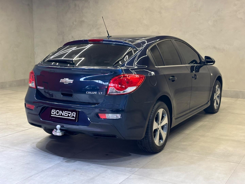 Foto do veículo CHEVROLET CRUZE  1.8 LT 16V FLEX 4P AUTOMÁTICO 2014 118.000 KM 64.900,00