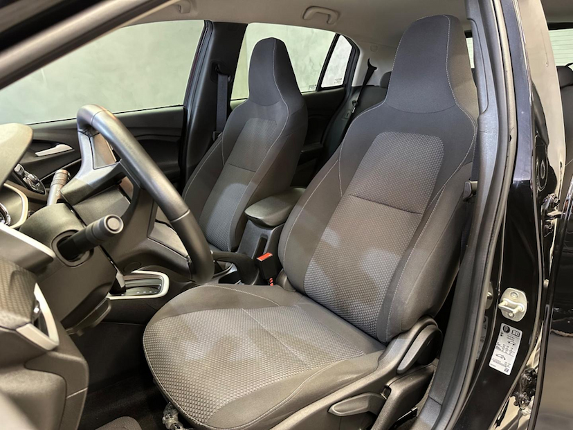 Foto do veículo CHEVROLET ONIX  1.0 TAT LTZ 2023 19.500 KM 89.900,00