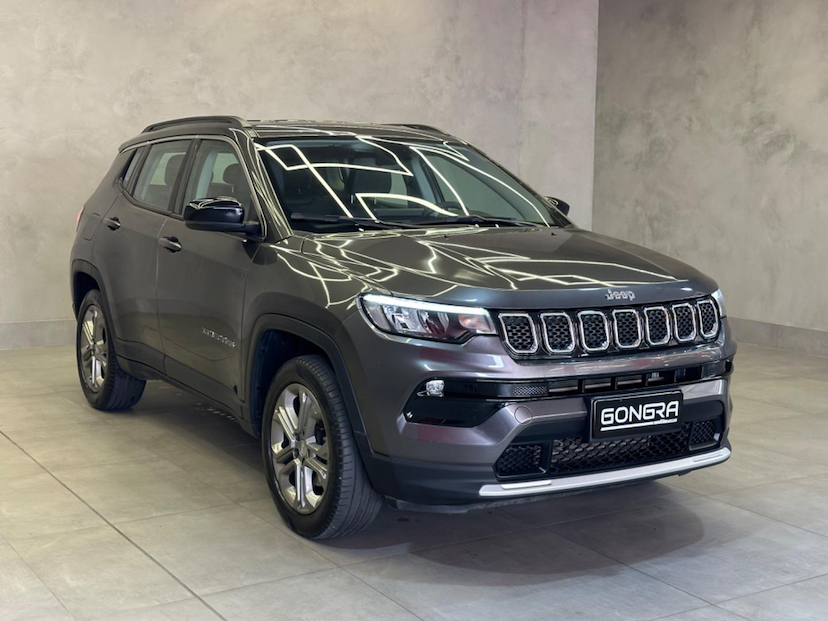 Foto do veículo JEEP COMPASS  LONG TF 2023 15.122 KM 146.900,00