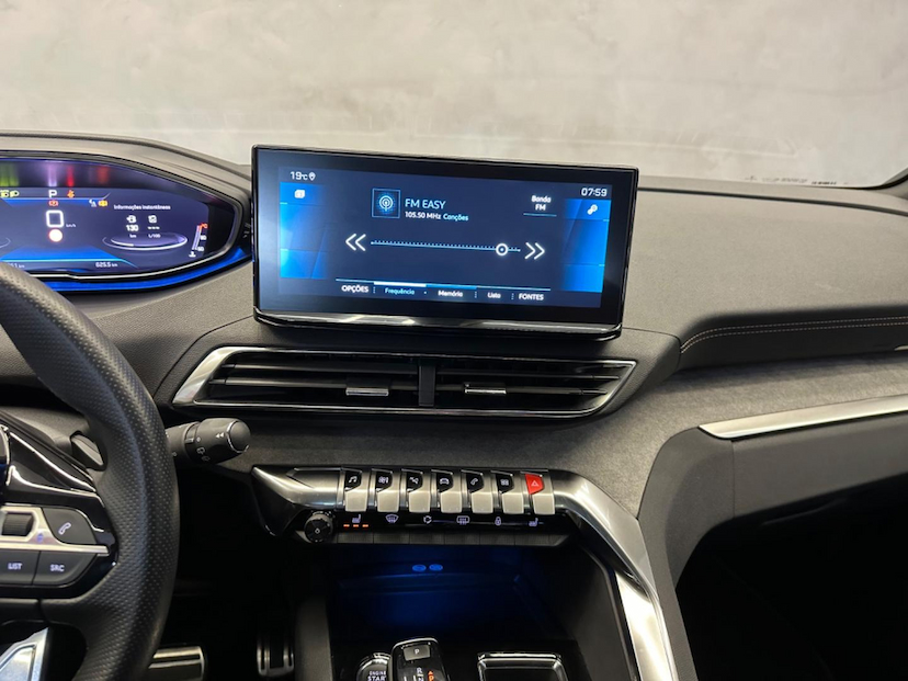 Foto do veículo PEUGEOT 3008  GT 2023 14.217 KM 189.900,00