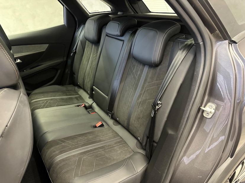Foto do veículo PEUGEOT 3008  GT 2023 14.217 KM 189.900,00