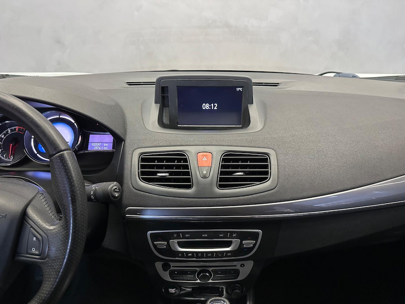 Foto do veículo RENAULT FLUENCE  DYN PL 2016 102.548 KM 54.900,00