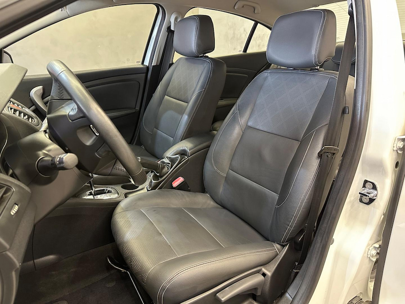 Foto do veículo RENAULT FLUENCE  DYN PL 2016 102.548 KM 54.900,00
