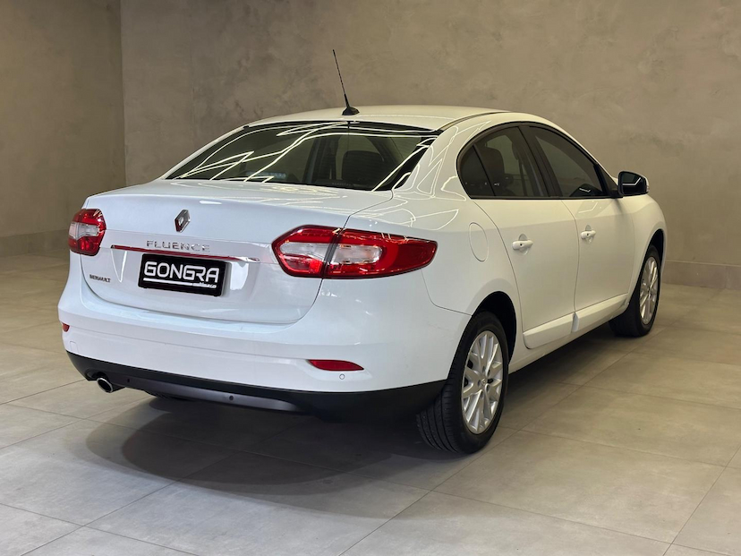 Foto do veículo RENAULT FLUENCE  DYN PL 2016 102.548 KM 54.900,00