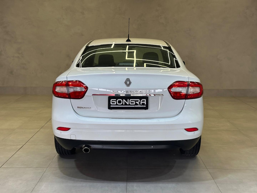 Foto do veículo RENAULT FLUENCE  DYN PL 2016 102.548 KM 54.900,00