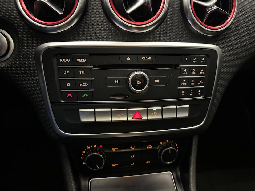 Foto do veículo MERCEDES-BENZ A 200 FF 2018 107.113 KM 105.900,00