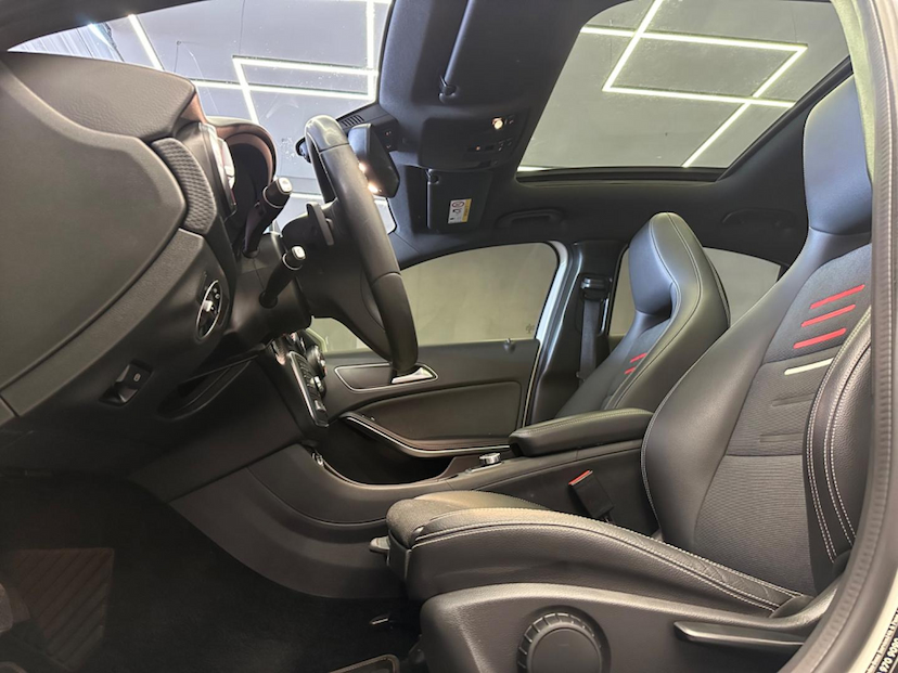 Foto do veículo MERCEDES-BENZ A 200 FF 2018 107.113 KM 105.900,00