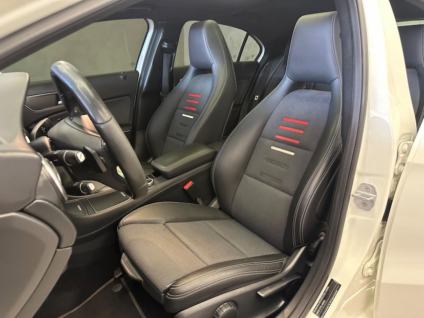 Foto do veículo MERCEDES-BENZ A 200 FF 2018 107.113 KM 105.900,00