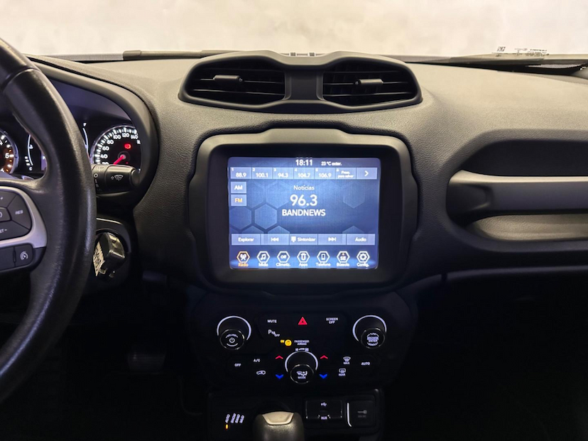 Foto do veículo JEEP RENEGADE  LNGTD AT D 2020 24.963 KM 108.900,00
