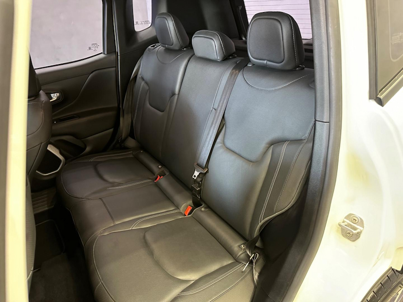 Foto do veículo JEEP RENEGADE  LNGTD AT D 2020 24.963 KM 108.900,00