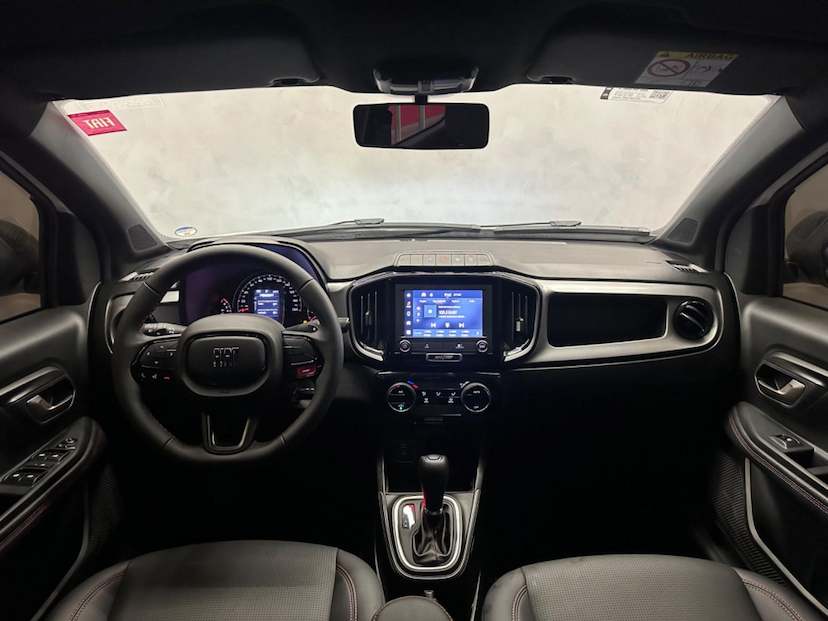 Foto do veículo FIAT STRADA  ULTRA T200AT 2024 12.968 KM 128.900,00