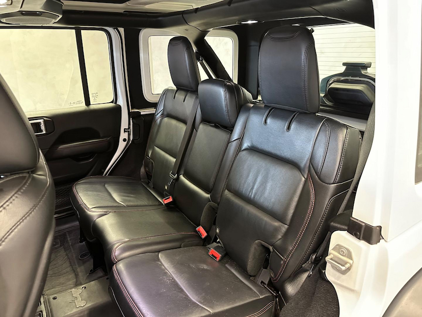 Foto do veículo JEEP WRANGLER  RUBICON 2.0 TURBO 4X4 4P AUT. 2020 18.560 KM 329.900,00