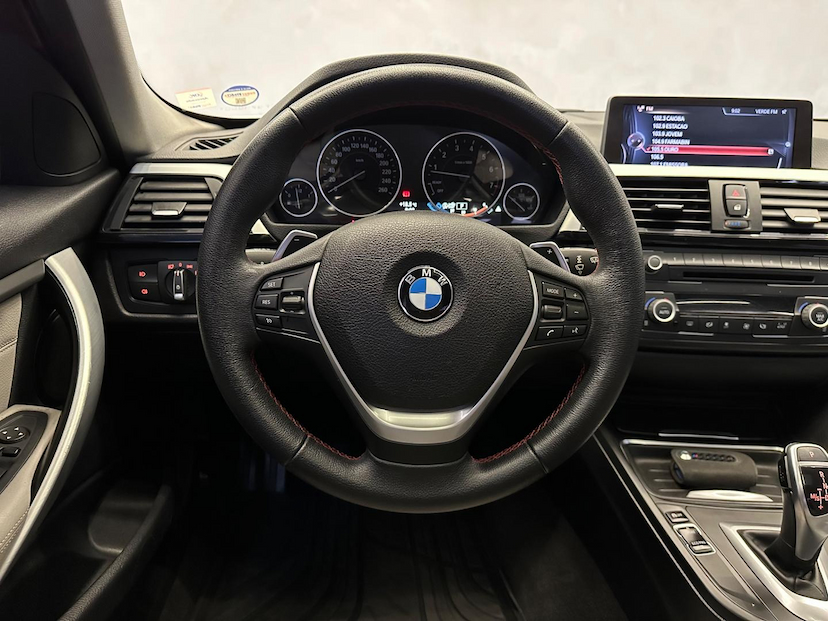 Foto do veículo BMW 328I  3A51 2014 101.913 KM 108.900,00