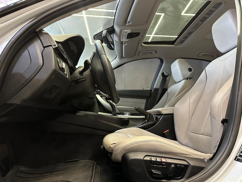 Foto do veículo BMW 328I  3A51 2014 101.913 KM 108.900,00