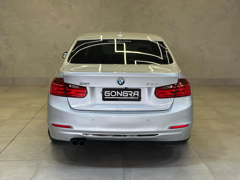 Foto do veículo BMW 328I  3A51 2014 101.913 KM 108.900,00