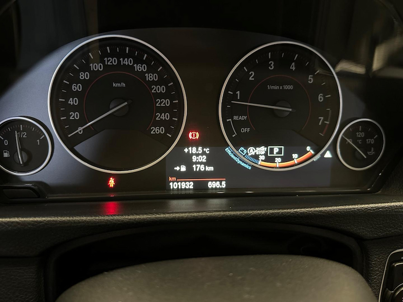 Foto do veículo BMW 328I  3A51 2014 101.913 KM 108.900,00