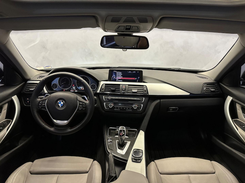 Foto do veículo BMW 328I  3A51 2014 101.913 KM 108.900,00