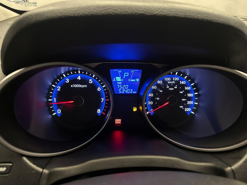 Foto do veículo HYUNDAI IX35 IX 35 B 2015 53.331 KM 76.900,00