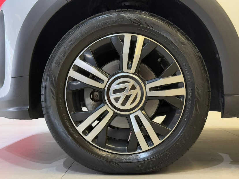Foto do veículo VOLKSWAGEN UP  EXTREME 1.0 TSI 2020 78.012 KM 69.900,00