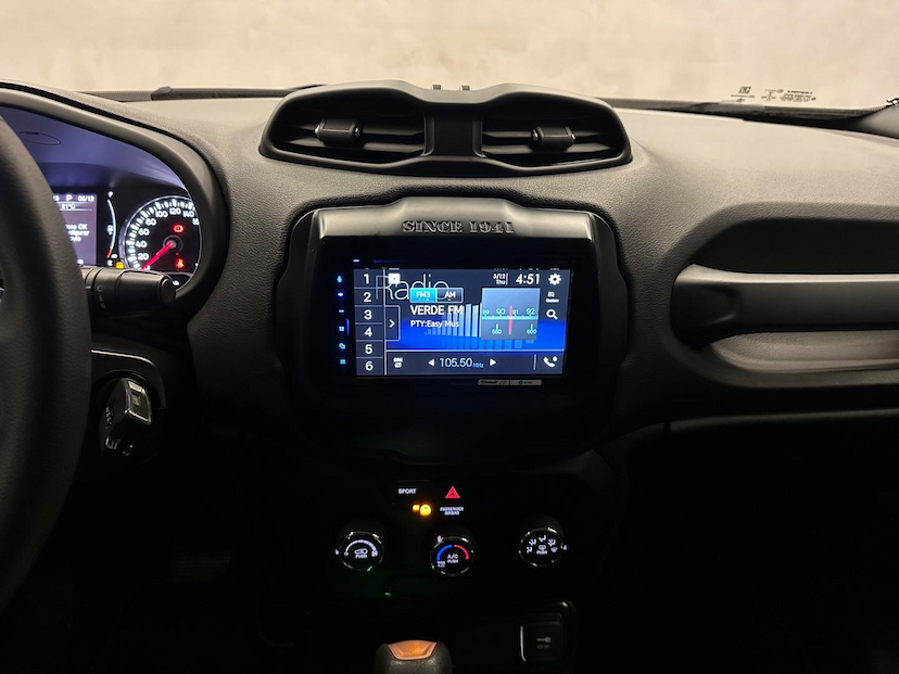 Foto do veículo JEEP RENEGADE  2021 44.851 KM 82.900,00