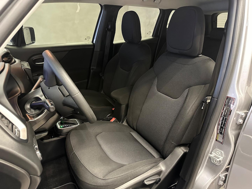 Foto do veículo JEEP RENEGADE  2021 44.851 KM 82.900,00
