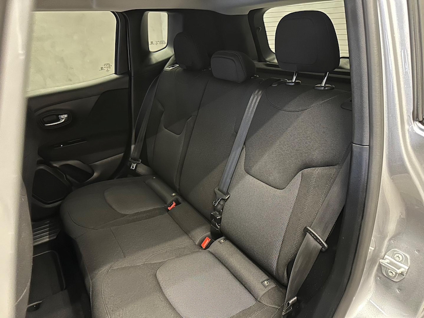 Foto do veículo JEEP RENEGADE  2021 44.851 KM 82.900,00