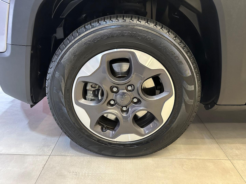 Foto do veículo JEEP RENEGADE  2021 44.851 KM 82.900,00