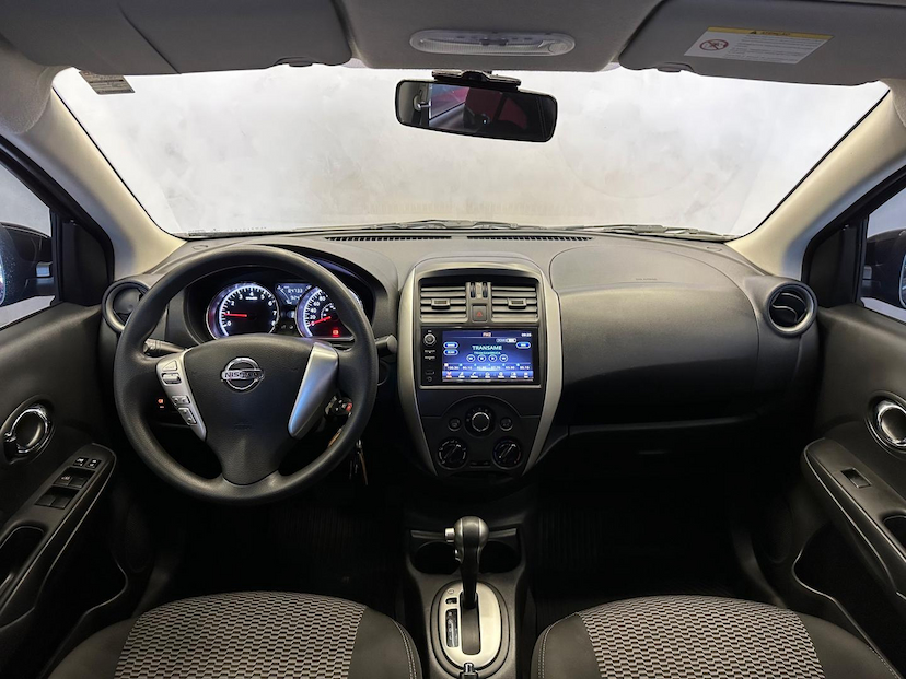 Foto do veículo NISSAN VERSA  16SV CVT 2020 84.635 KM 63.900,00