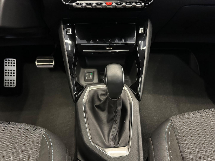 Foto do veículo PEUGEOT 208  STYLE 1.0 TURBO FLEX 5P AUT 2024 11.224 KM 96.900,00