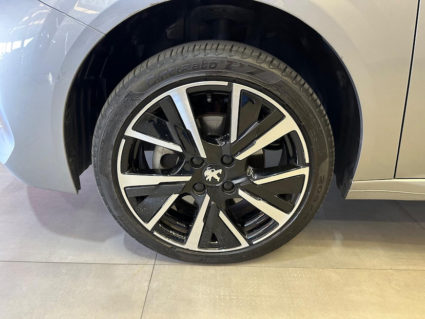Foto do veículo PEUGEOT 208  STYLE 1.0 TURBO FLEX 5P AUT 2024 11.224 KM 96.900,00