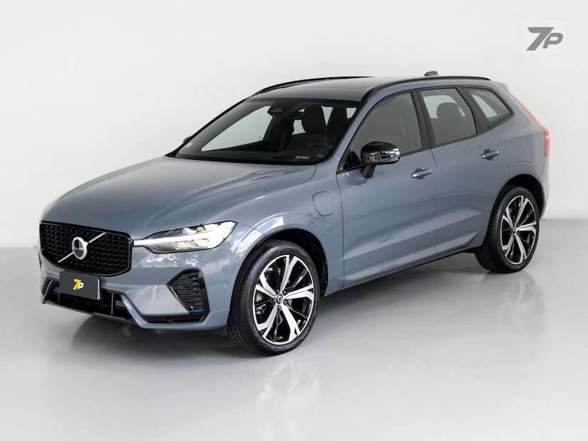 Foto do veículo VOLVO XC60  T8 R-DESIGN 2022 36.450 KM 305.000,00