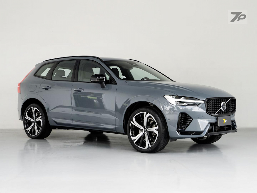 Foto do veículo VOLVO XC60  T8 R-DESIGN 2022 36.450 KM 305.000,00