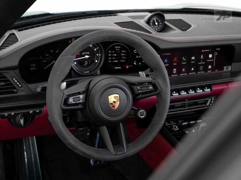 Foto do veículo PORSCHE 911  TARGA 4GTS 2024 441 KM 1.368.500,00