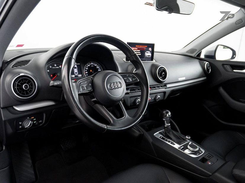 Foto do veículo AUDI A3 AUD LM 150CV 2017 89.255 KM 86.900,00