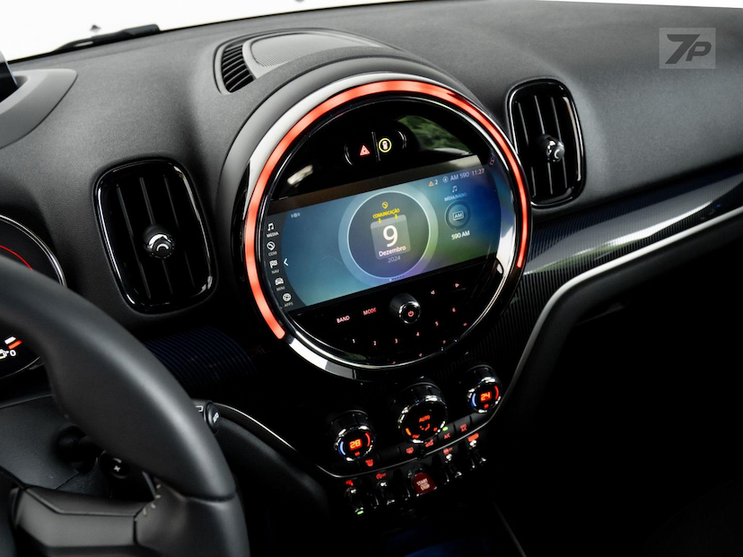 Foto do veículo MINI COUNTRYMAN  2.0 16V TWINPOWER TURBO GASOLINA COOPER STEPTRONIC 2024 1.554 KM 318.500,00