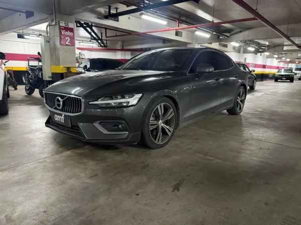 Foto do veículo VOLVO S60 2.0 T5 INSCRIPTION GASOLINA 4P AUTOMÁTICO 2019/2020 41.360 KM R$ 215.000,00
