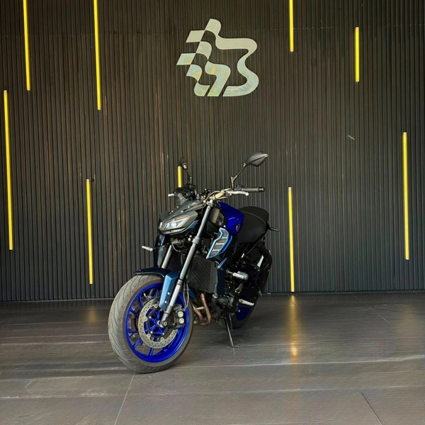 Foto do veículo YAMAHA MT-09 850cc/ABS 2022/2023 24.000 KM R$ 56.990,00
