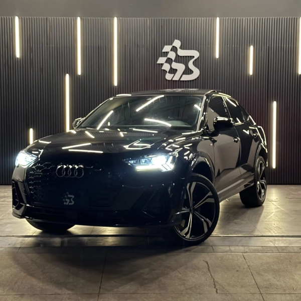 Foto do veículo AUDI Q3 2.0 40 TFSI GASOLINA SPORTBACK PERFORMANCE QUATTRO TIPTRONIC 2024/2024 24.331 KM R$ 211.990,00