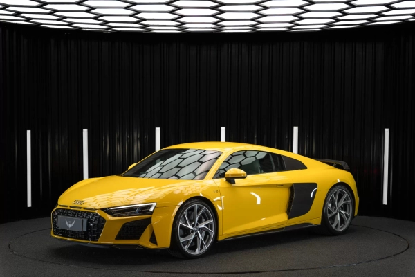 Foto do veículo AUDI R8 COUPÉ QUATTRO S TRONIC 2021/2021 1.213 KM R$ 1.799.900,00