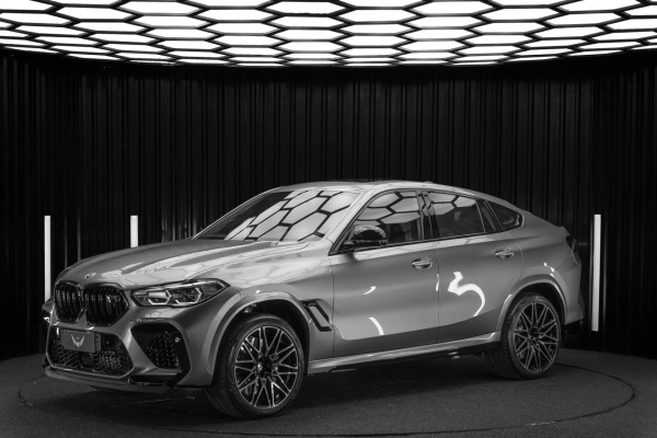Foto do veículo BMW X6 M COMPETITION 2023/2023 1.000 KM R$ 1.100.000,00
