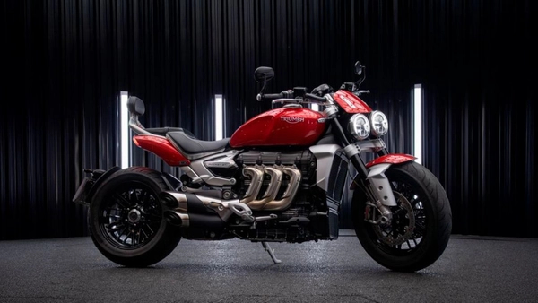 Foto do veículo TRIUMPH Rocket 3 R 2021/2021 7.000 KM R$ 94.900,00