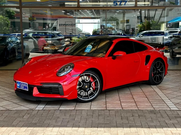 Foto do veículo PORSCHE 911 3.8 24V H6 GASOLINA TURBO PDK 2023/2023 3.090 KM R$ 1.389.000,00