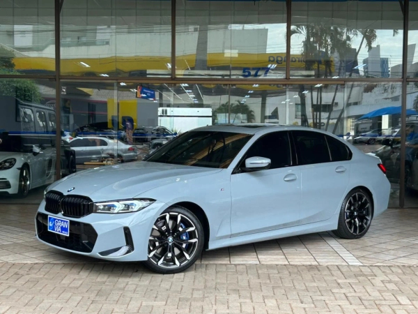 Foto do veículo BMW 320i 2.0 16V TURBO FLEX M SPORT AUTOMÁTICO 2025/2026 2.371 KM R$ 358.000,00