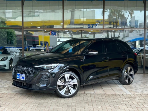 Foto do veículo AUDI Q5 2.0 45 TFSI GASOLINA S-LINE QUATTRO S TRONIC 2025/2025 1.414 KM R$ 471.000,00