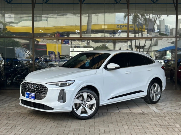 Foto do veículo AUDI Q5 2.0 TFSI GASOLINA SPORTBACK ADVANCED QUATTRO S TRONIC 2025/2025 6.047 KM R$ 385.000,00
