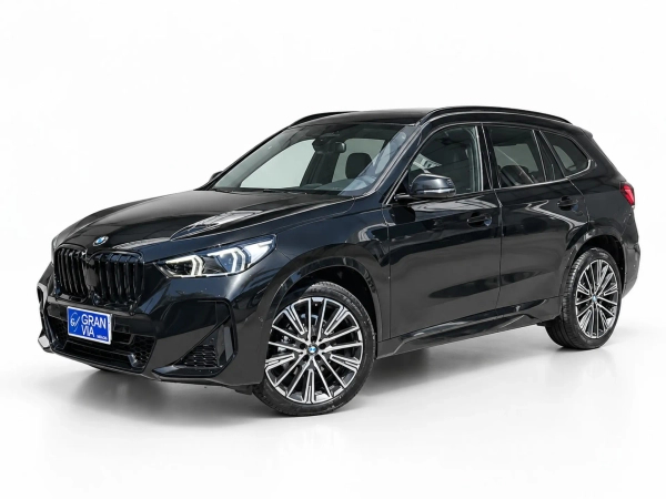 Foto do veículo BMW X1 2.0 16V TURBO GASOLINA SDRIVE20I M SPORT STEPTRONIC 2026/2027 137 KM R$ 359.000,00
